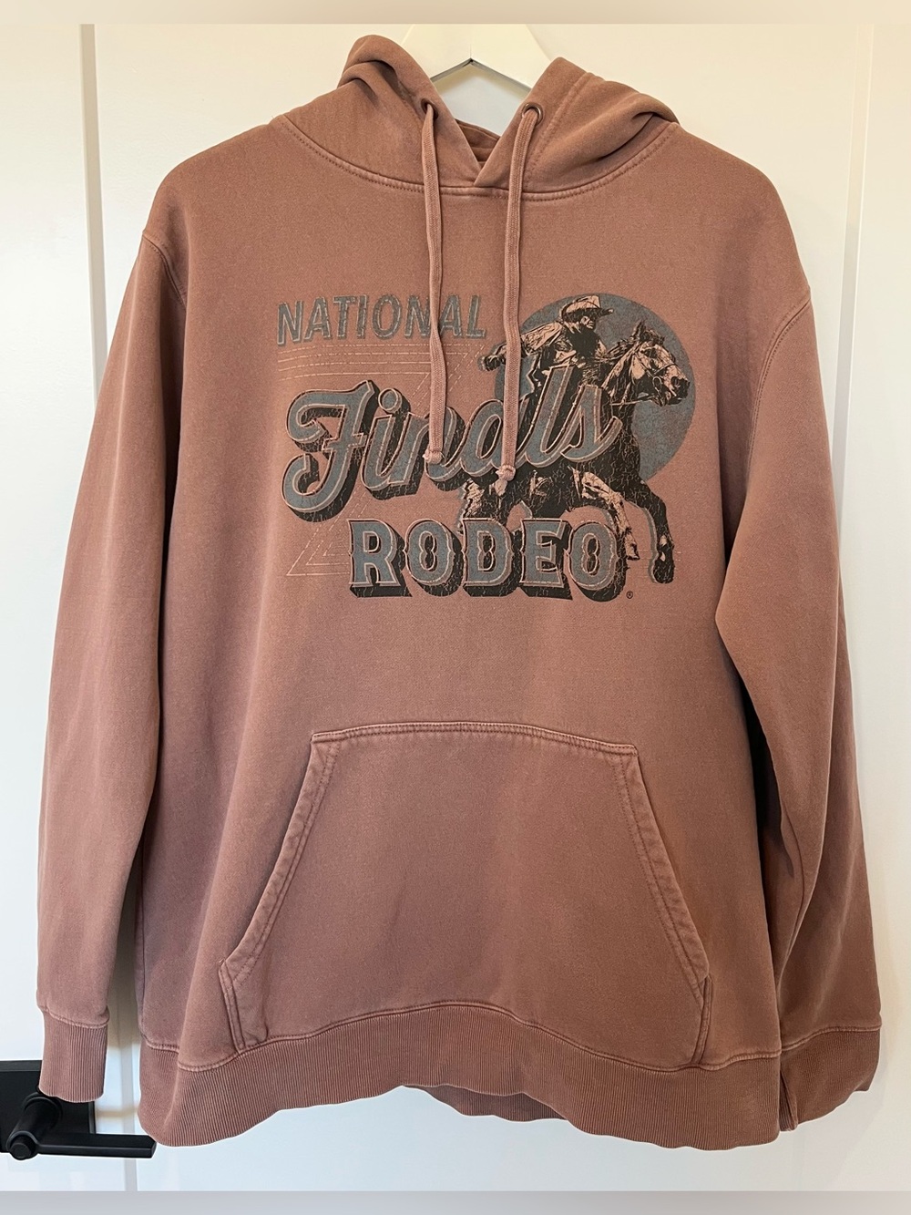 NRA National Finals Rodeo Cowboy Hoodie Sweatshirt Mauve Men’s Size Large